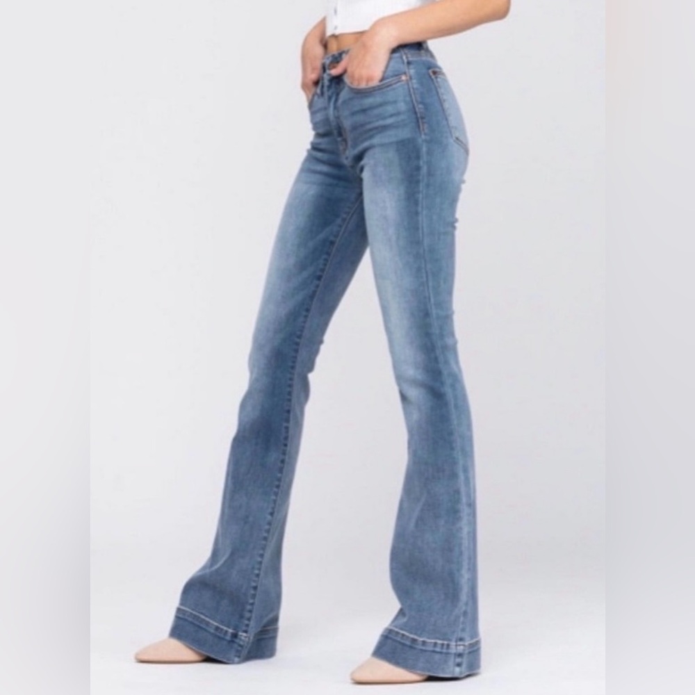 Judy Blue Trouser Flare Jeans